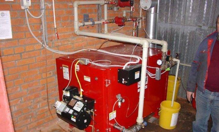 Nous fabriquons une chaudière à mazout de nos propres mains: un aperçu de la technologie de conception