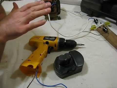 Comment utiliser un tournevis à la maison: instructions sur la façon de travailler correctement pour les mannequins et les femmes