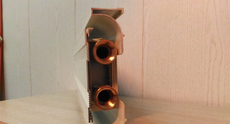 Plinthe chaude : que sont les radiateurs chauffants de plinthe et comment les installer correctement