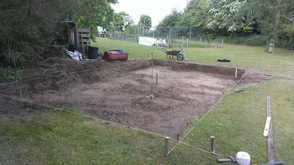 Comment poser correctement les dalles de pavage: pose des carreaux + instructions de travail