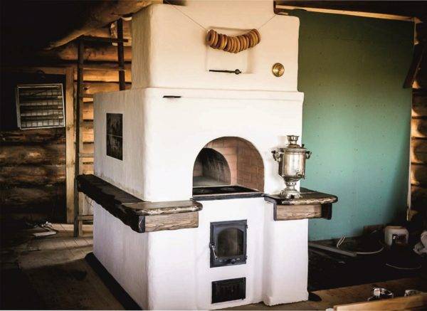 Comment construire un poêle russe: maçonnerie à faire soi-même, les meilleures commandes et schémas