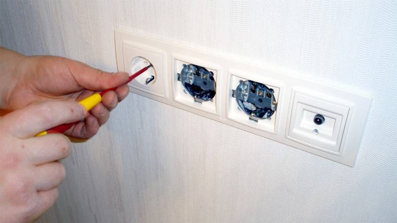 Comment installer et connecter une prise : un guide étape par étape