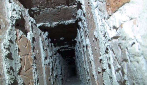 Est-il possible de percer un conduit de ventilation et de modifier la conception du puits de ventilation ?