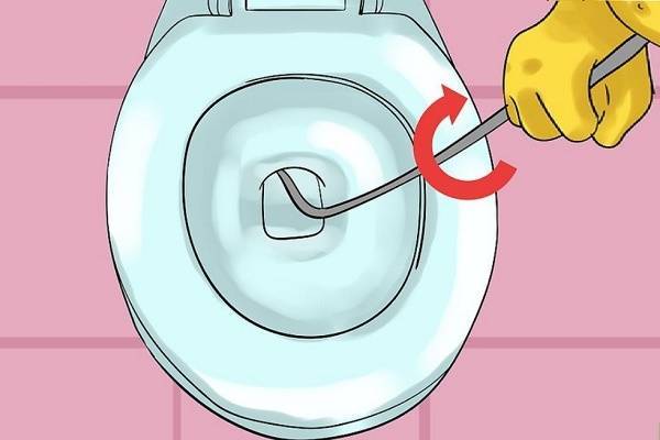Comment nettoyer une toilette bouchée