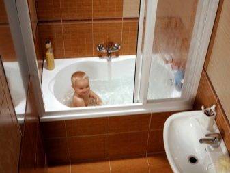 Baignoires assises pour petites salles de bain : types, appareil + comment choisir la bonne