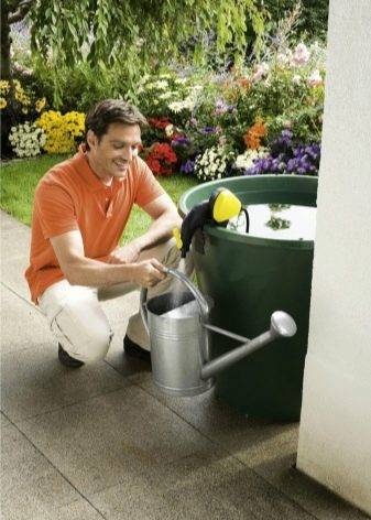 Caractéristiques de la sélection d'une pompe pour arroser le jardin, en fonction de la source de prise d'eau