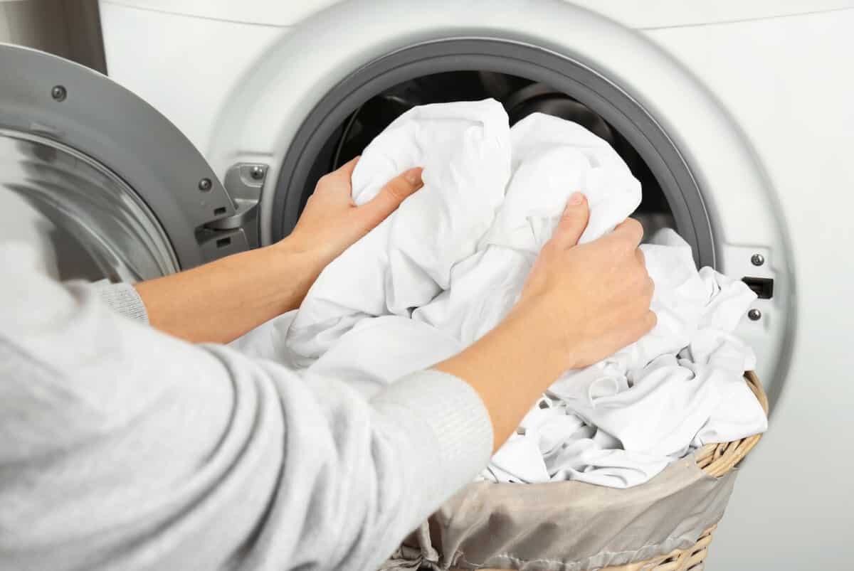 Bon lavage du linge de lit : fréquence, détergents, modes de lavage