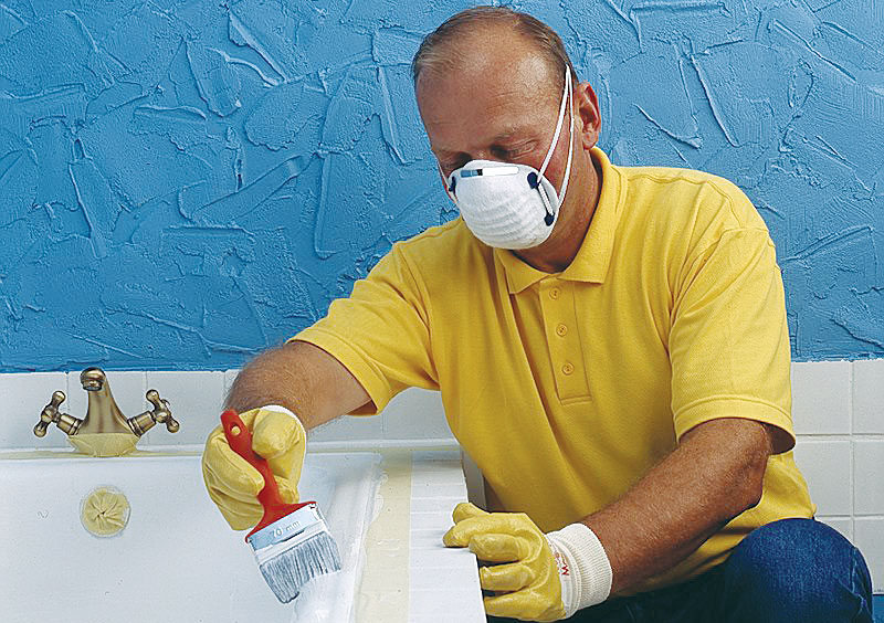 Émail pour restauration de baignoire : un aperçu comparatif des 4 options les plus populaires