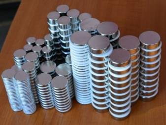 Comment fabriquer soi-même un contrôleur pour éolienne: appareil, principe de fonctionnement, schéma de montage