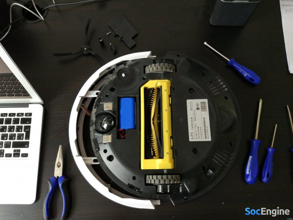 Présentation du robot aspirateur Philips SmartPro Easy FC8794 : vous pouvez oublier le balai et la vadrouille !