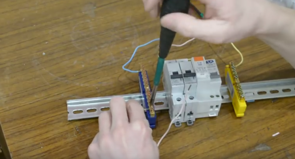 Comment connecter une machine différentielle : schémas de connexion possibles + instructions étape par étape