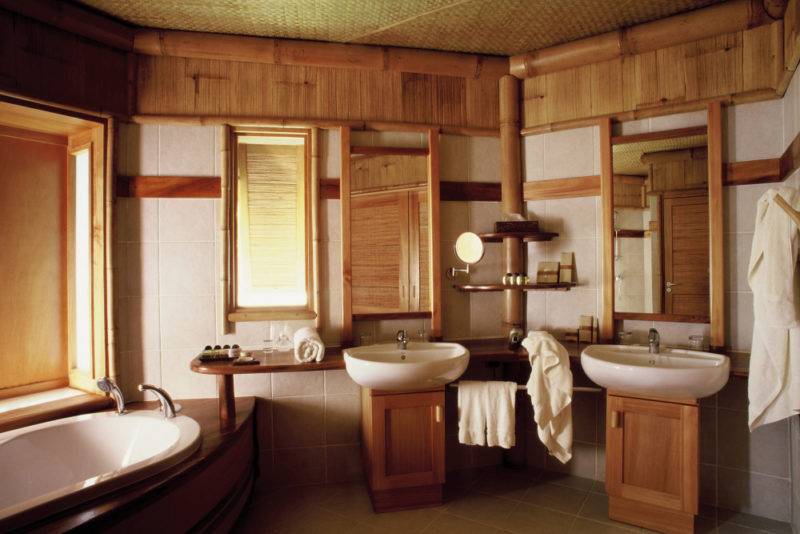Salle de bain dans une maison en bois: règles d'aménagement et finitions