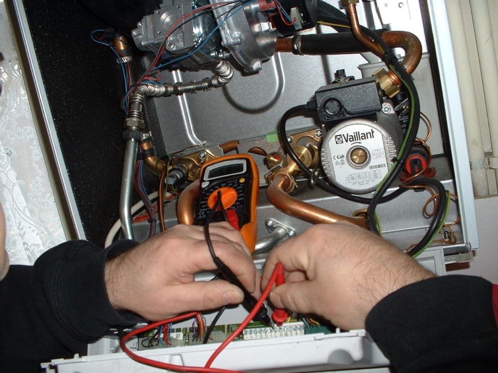 Erreurs de chaudière à gaz Navien: comment trouver un dysfonctionnement par le code et effectuer des réparations