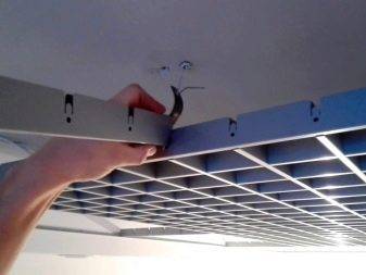 Plafond suspendu comment faire: instructions de travail + calcul des matériaux nécessaires