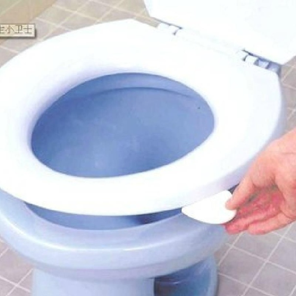 Le signe a fissuré le couvercle des toilettes à quoi. attention aux toilettes ! pourquoi vous devriez abaisser le couvercle des toilettes avant de tirer la chasse d'eau