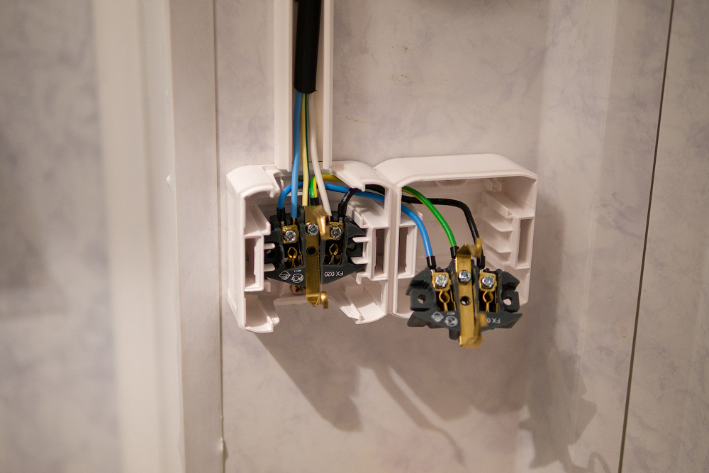 Comment installer et connecter une prise à un câblage électrique existant