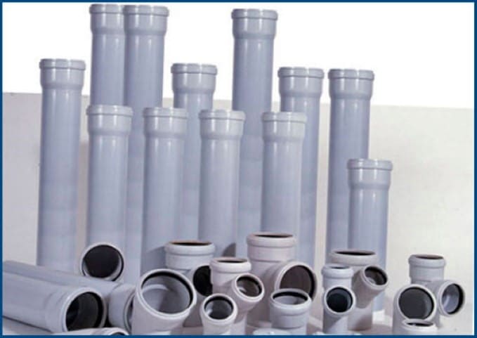 Remplacement d'un égout en fonte par un égout en plastique