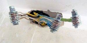 7 façons de connecter des fils toronnés entre eux