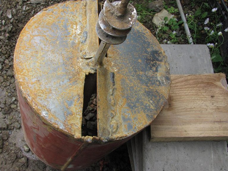 Perceuse à faire soi-même pour un puits: types, outils, matériaux et technologie de fabrication