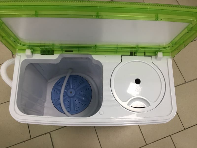 Machines à laver semi-automatiques : caractéristiques et conseils pour choisir