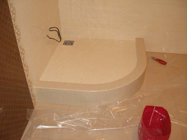 Cabine de douche à faire soi-même - beauté et fiabilité