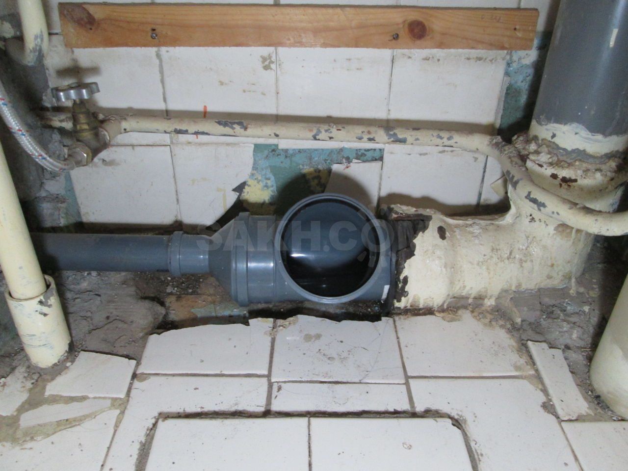 Comment remplacer un égout en fonte par un en plastique