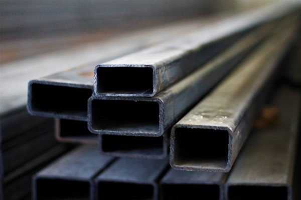 Cadre de bain : comment fabriquer et installer une structure portante