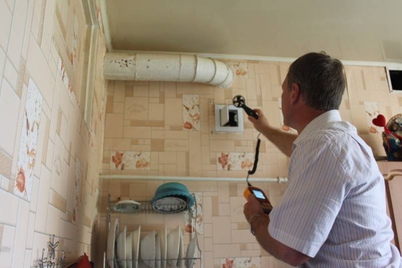 Conduits de ventilation et cheminées: caractéristiques d'inspection et d'entretien dans les maisons et les appartements