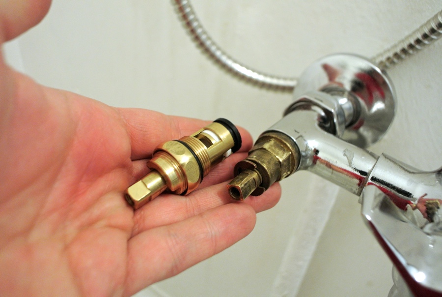 Remplacement du joint de boîte de grue