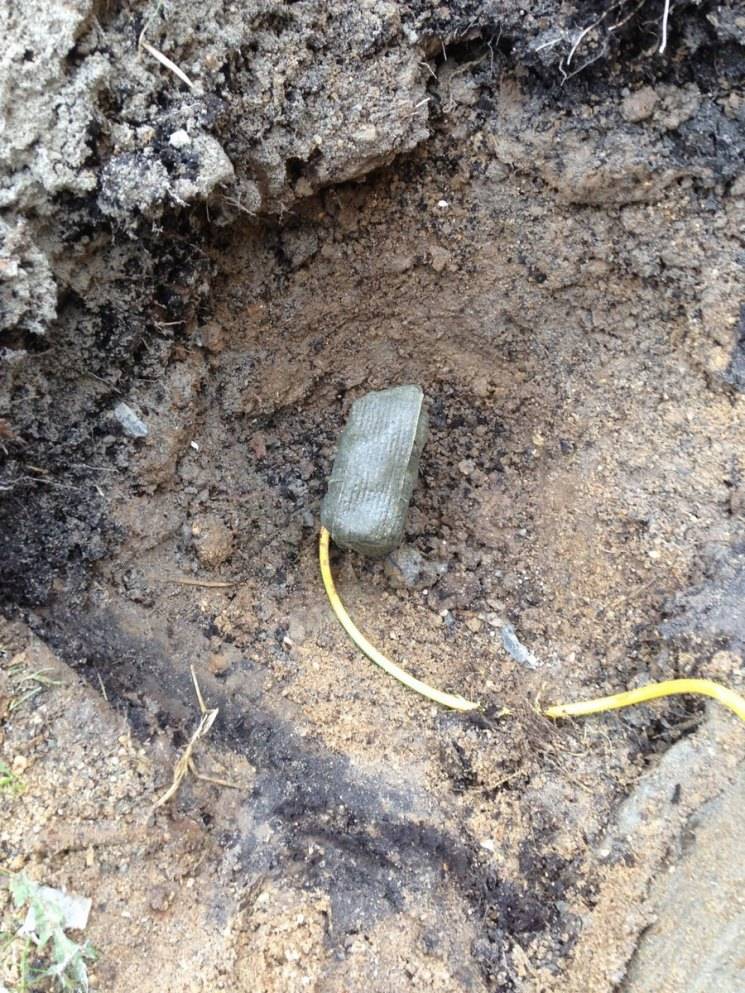 Comment faire une boucle de terre dans une maison privée de vos propres mains: schémas de mise à la terre et instructions d'installation