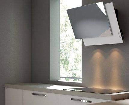 Sélection et auto-installation d'une hotte cheminée pour la cuisine