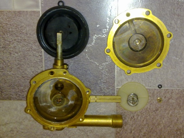 Membrane Geyser : but, principe de fonctionnement + instructions de remplacement