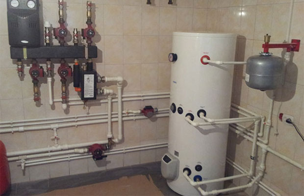 Quelle pression doit être dans le vase d'expansion et dans le circuit principal