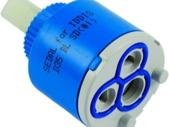 Remplacement d'une cartouche dans un robinet : instructions pour remplacer une ancienne pièce par une nouvelle