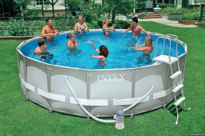 Comment faire une piscine à cadre dans le pays de vos propres mains