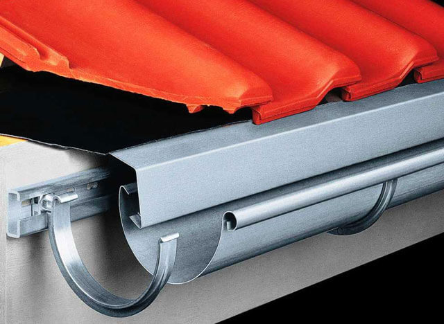 Installation d'un système de gouttière : les principales étapes de l'auto-installation de gouttières