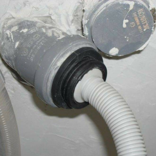 Siphon pour connecter une machine à laver: principe de fonctionnement, types et règles d'installation