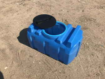 Comment choisir un réservoir pour une douche d'été: une comparaison des différentes options les unes avec les autres