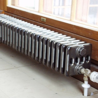 Convecteurs de chauffage au sol à eau: types, fabricants, comment choisir le meilleur