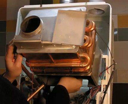 Le principe de fonctionnement d'une chaudière à gaz à double circuit et les caractéristiques de son raccordement