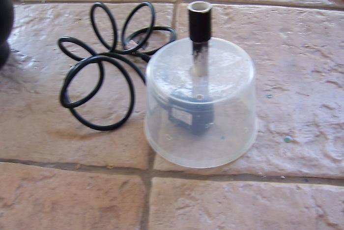 Comment faire une cascade de vos propres mains: une classe de maître étape par étape avec des photos et des vidéos