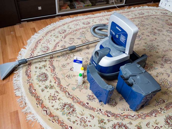 Comment fonctionne un aspirateur de lavage: équipement, principe de fonctionnement, fonctions d'un aspirateur de lavage