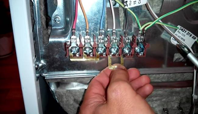 Connexion d'une cuisinière électrique: instructions pour installer et connecter une cuisinière de vos propres mains