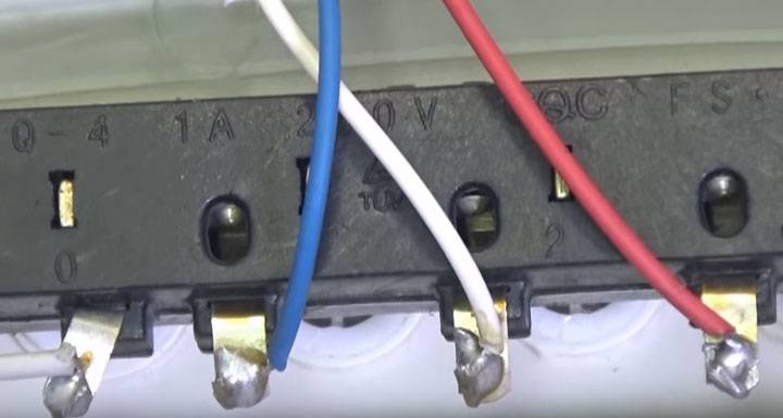 Comment réparer un réfrigérateur : trouver la cause de la panne + méthodes de réparation