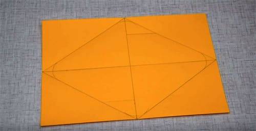 7 façons de fabriquer un lustre design à partir de choses toujours à portée de main