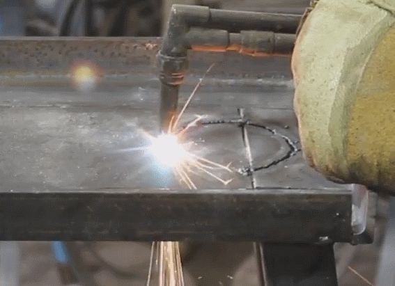 Brûleur à gaz à injection à faire soi-même pour la forge d'un forgeron: guide de fabrication