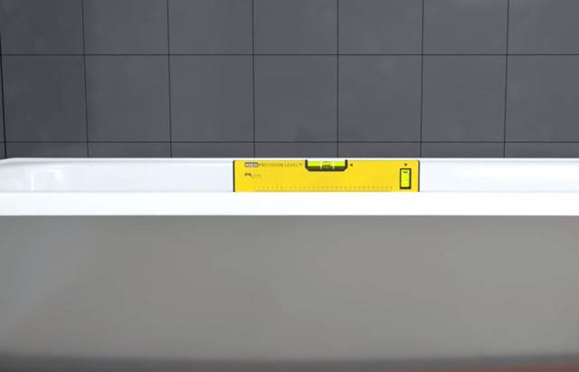 Cadre de baignoire : installation à faire soi-même