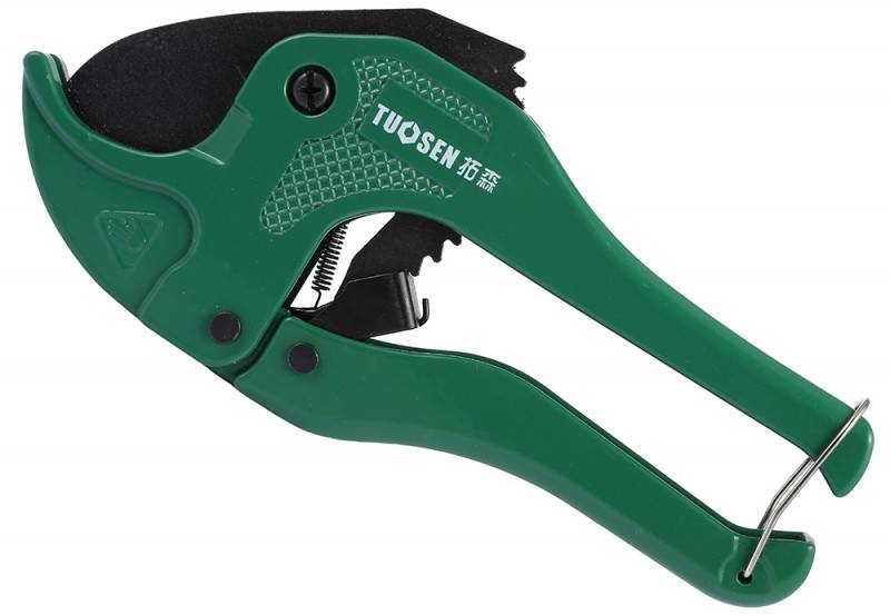 Coupe-tube pour tuyaux métal-plastique: types, lequel choisir et comment l'utiliser correctement