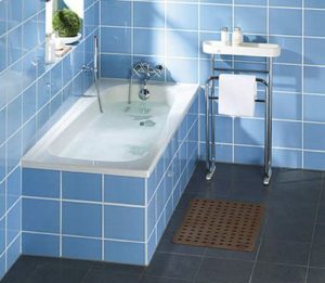 Insert acrylique (liner) dans la salle de bain: une description de la technologie d'installation