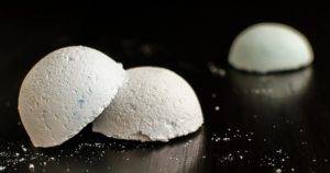 Qu'est-ce qui est le mieux pour le lave-vaisselle - poudre ou tablettes ? Aperçu comparatif des produits de nettoyage